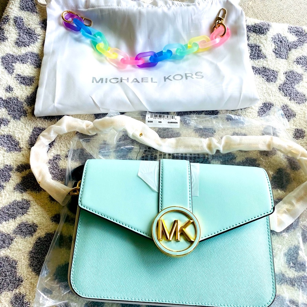 **NWT** Michael Kors Carmen Medium Leather Handbag in Aqua!